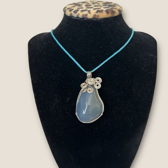Natural Blue stone, pendant, silver plated, wire wrapped - Picture 1 of 4